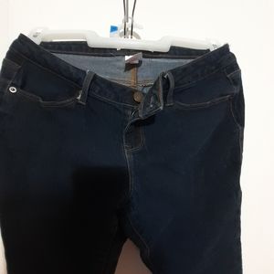 No Boundaries. Size 13. Dark blue